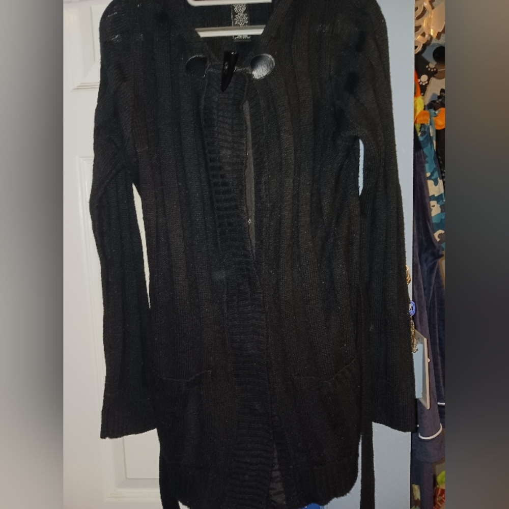 Sweater - Picture 3 of 6